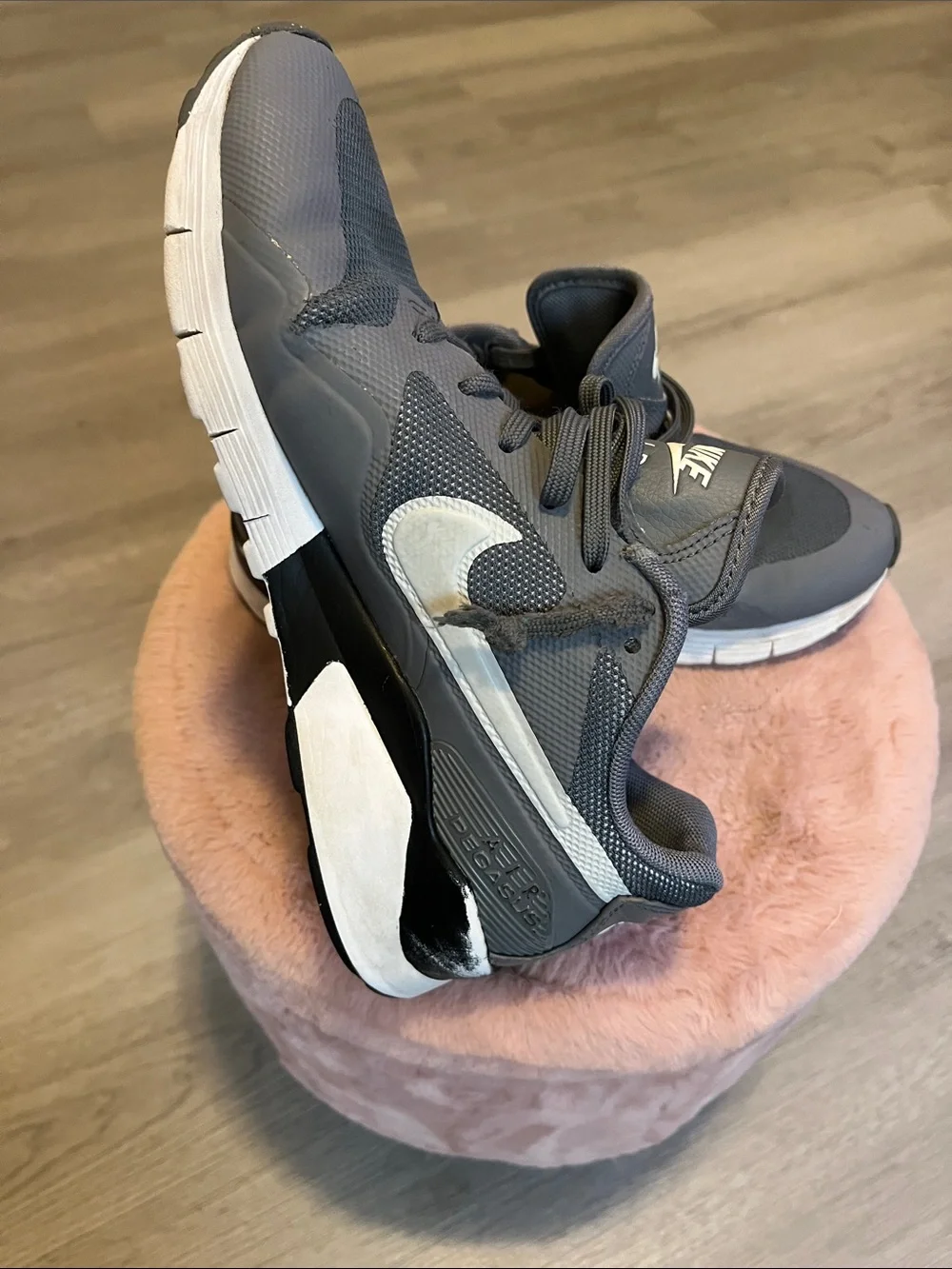 Nike Men’s Air Sneakers - Charcoal Gray